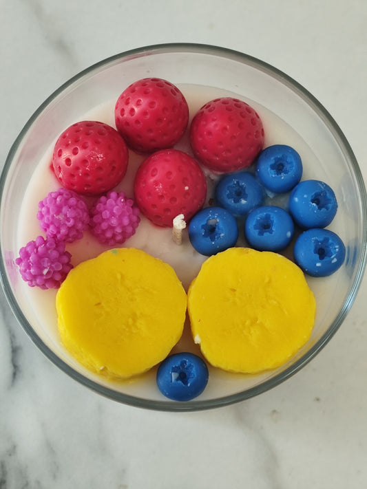 Yogurt banana berries