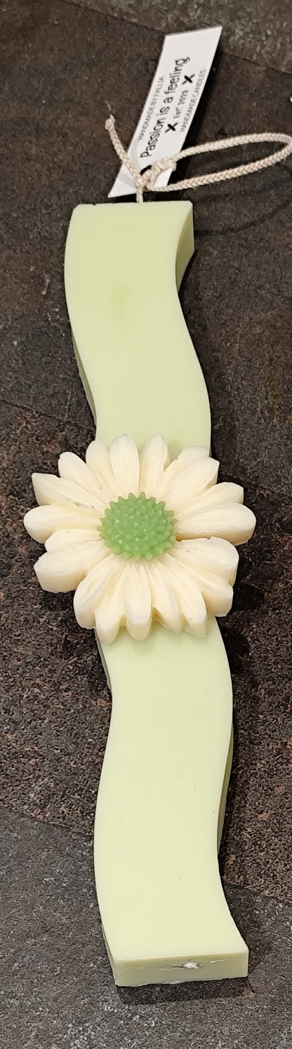 Λαμπάδα με μαργαρίτες