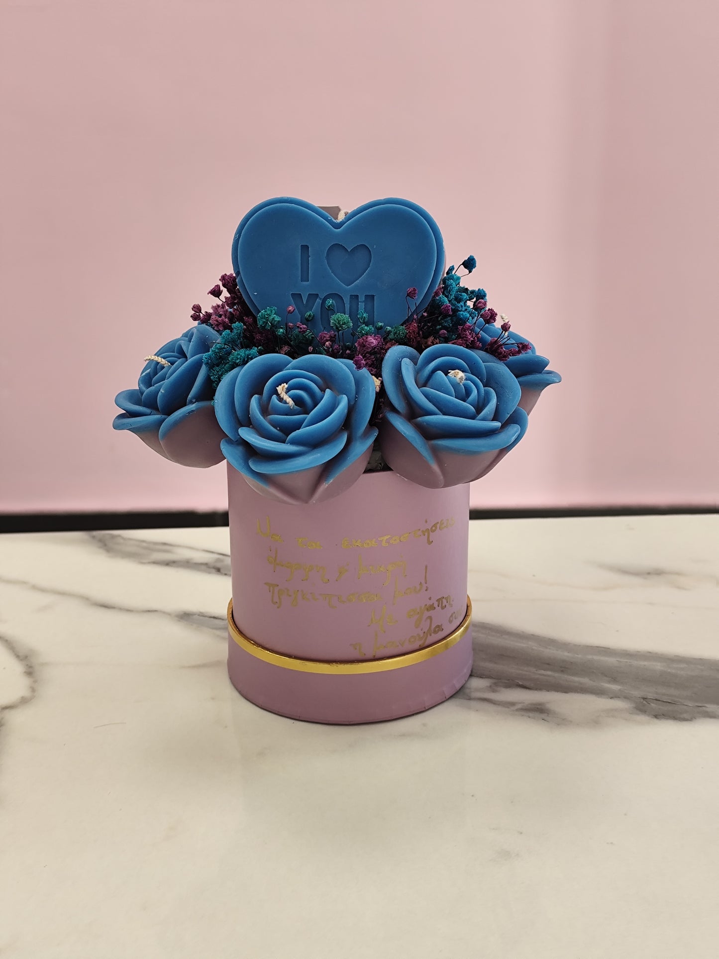 Μπουκέτο Κεριών με Λουλούδια – Love Edition