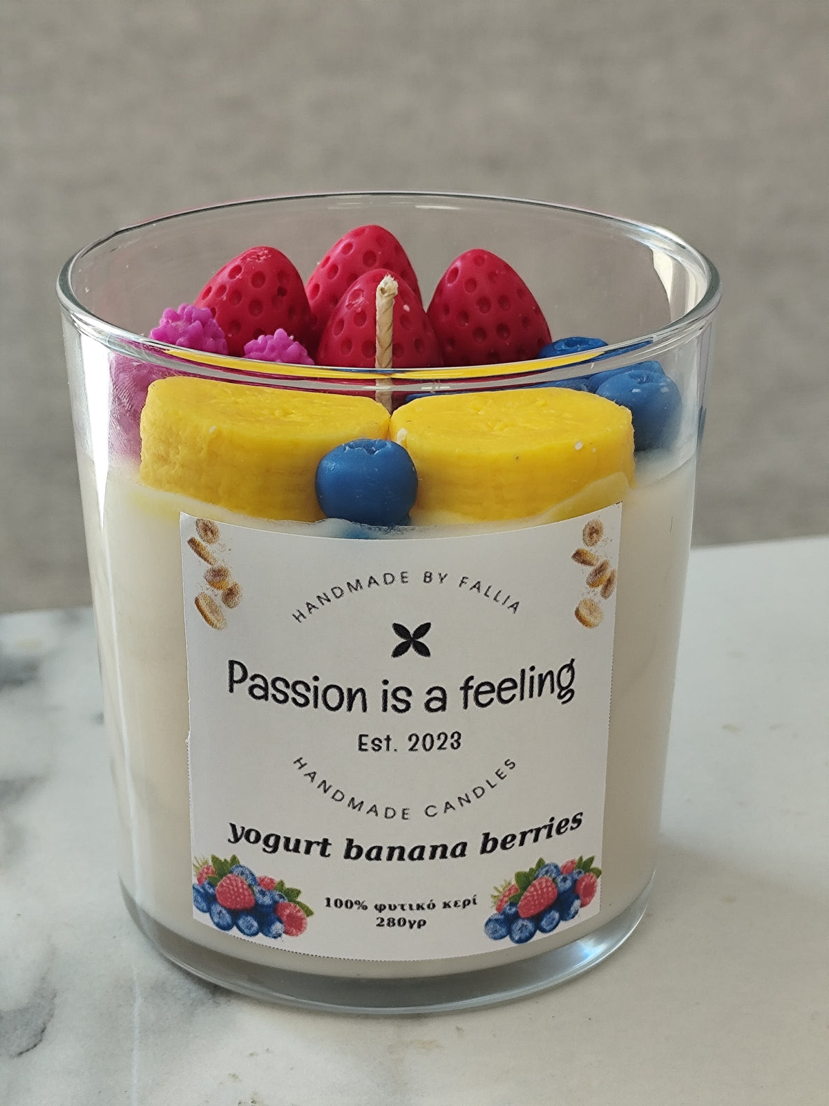 Yogurt banana berries